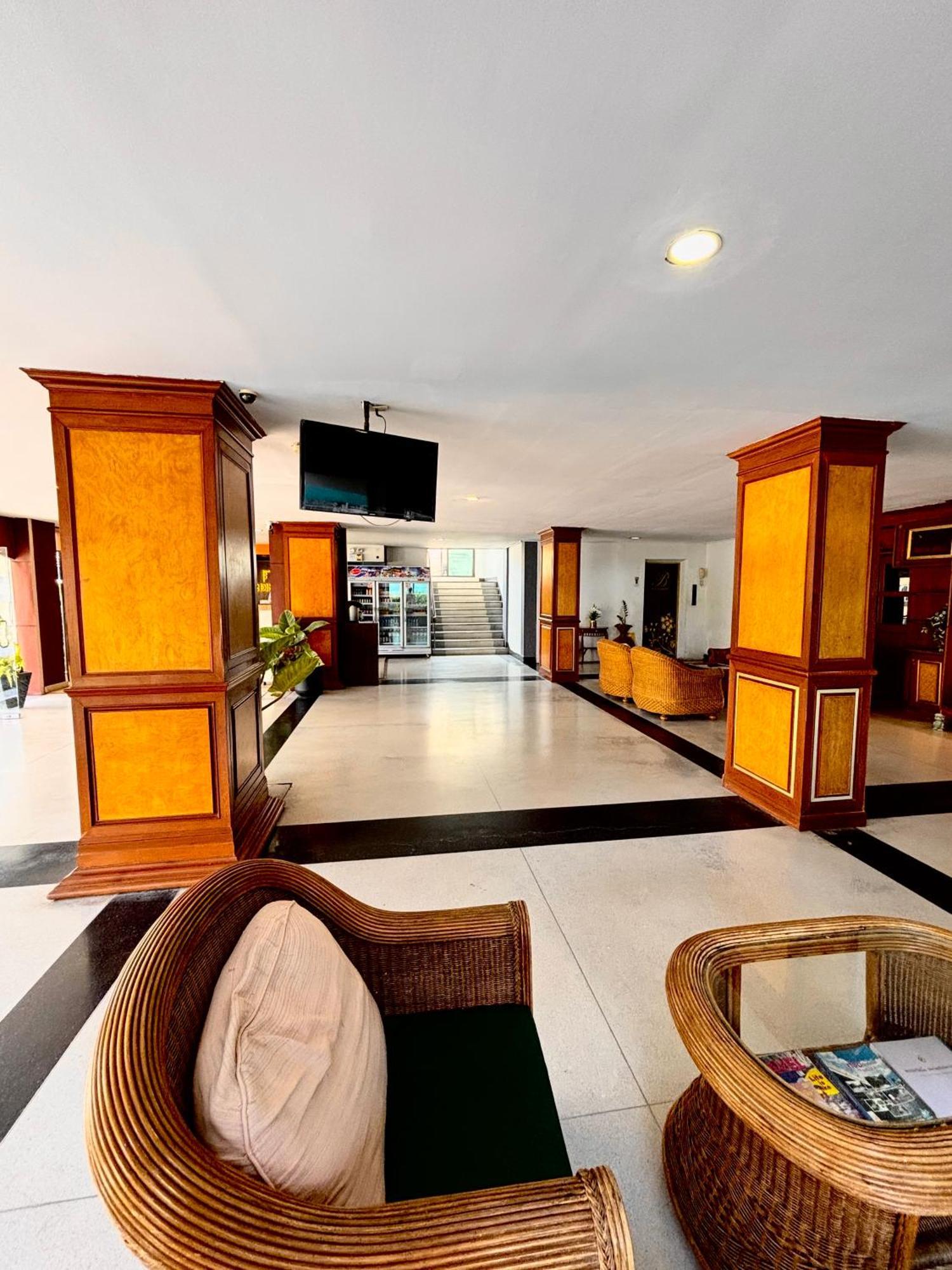 Bordin Hotel Ubon Ratchathani Ngoại thất bức ảnh